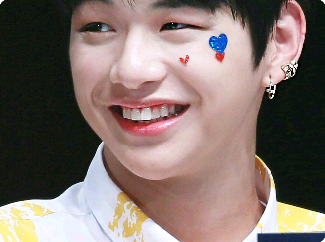 姜丹尼爾和Momo的第一次見面 thumbnail