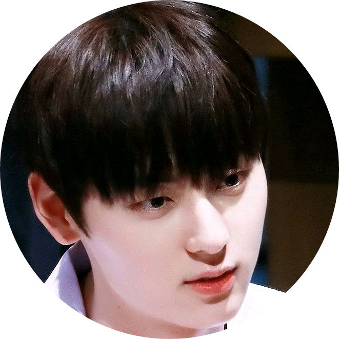 황민현 image
