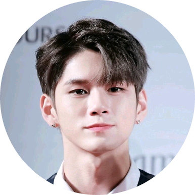 옹성우 image
