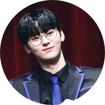 황민현 image