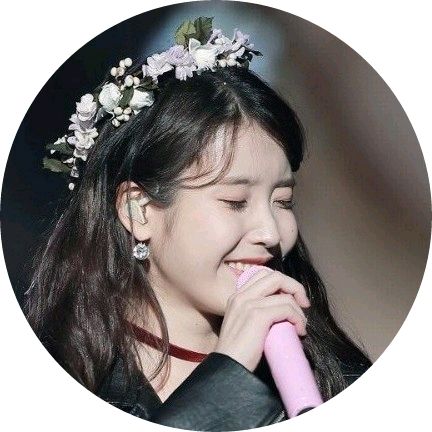아이유 image