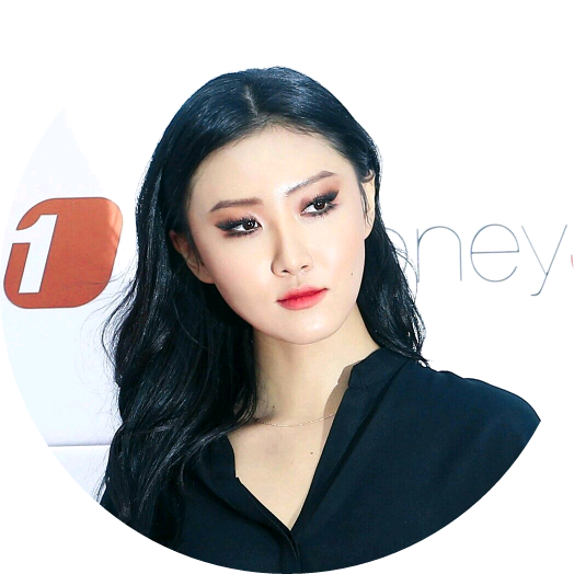 안혜진 image