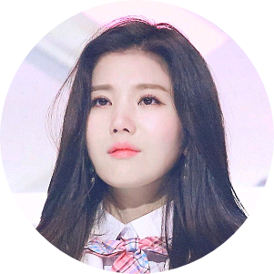 권은비 image