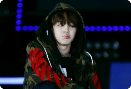 ¿Mi ángel guardián y mi demonio guardián? (En pausa temporal) thumbnail