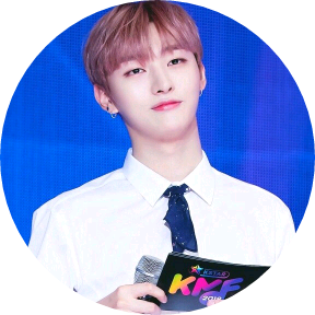 윤지성 image