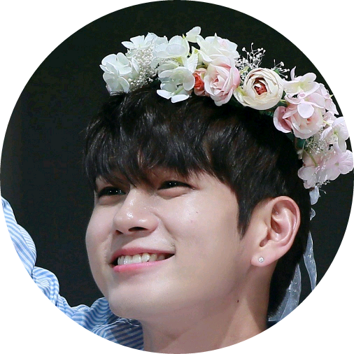 옹성우 image