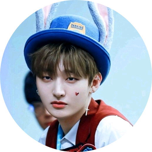 지성 ( 선생님 ) image