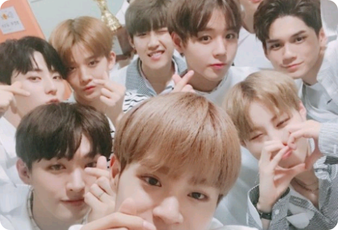 워너원은 뱀파이어???  thumbnail