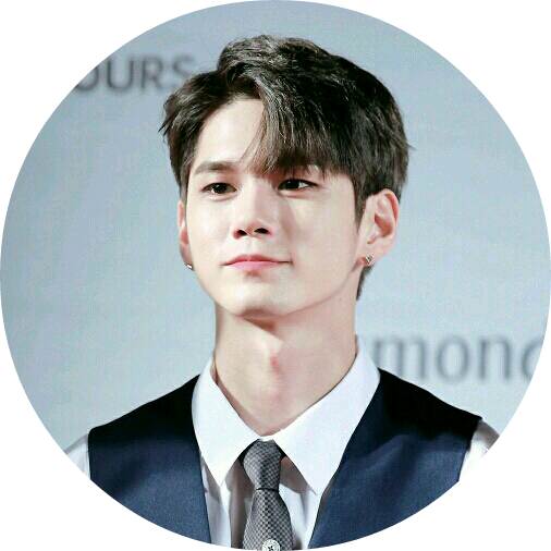 옹성우 image