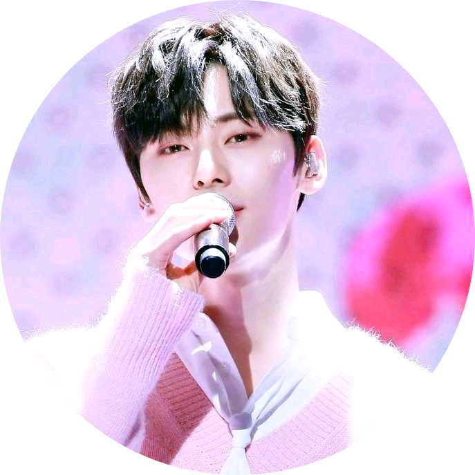 황민현 image