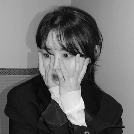 꼬마 아가씨 image