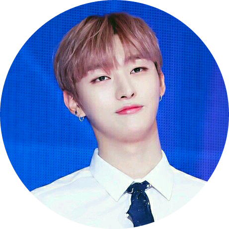 윤지성 (담임) image