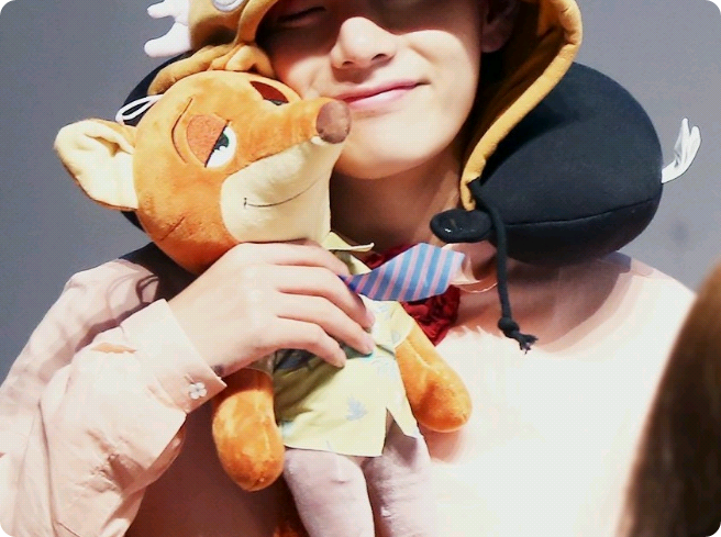 순수한 여주와 순수한 태형 thumbnail