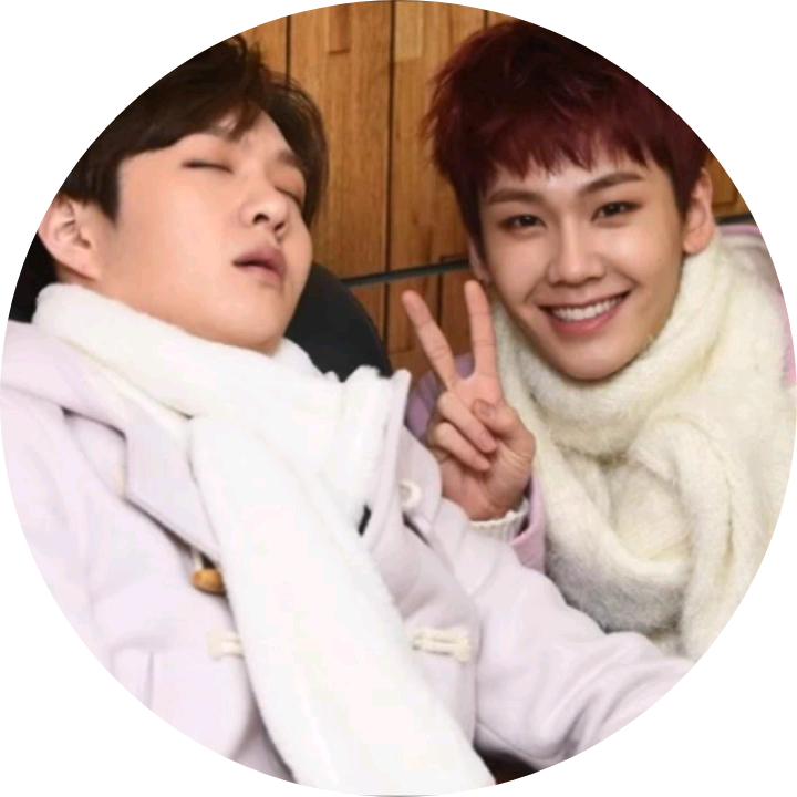 모찌섭훈 작가☆ image