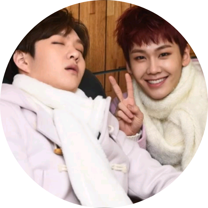 모찌섭훈 자까☆ image