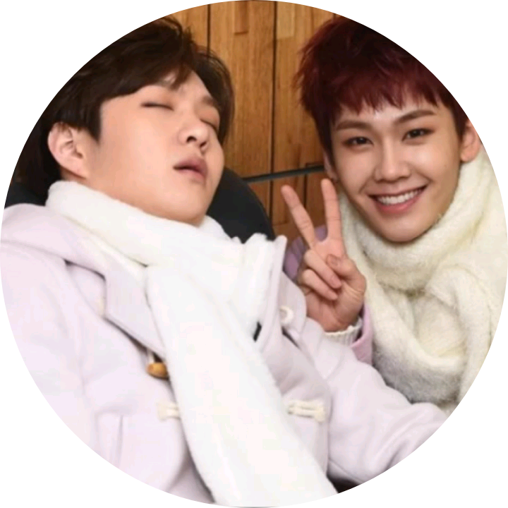 모찌섭훈 자까☆ image