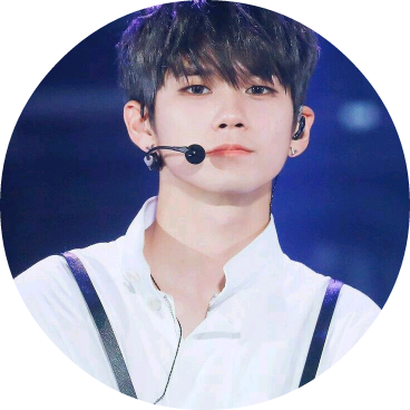 옹성우 image