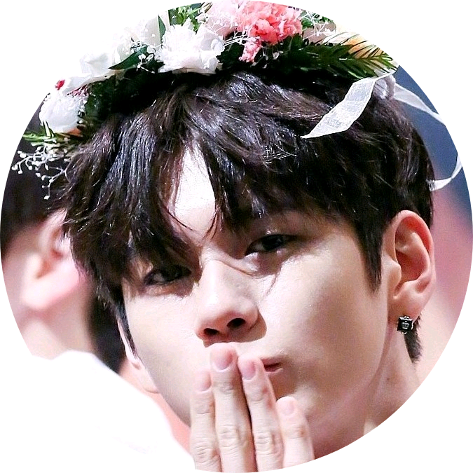 옹성우 image