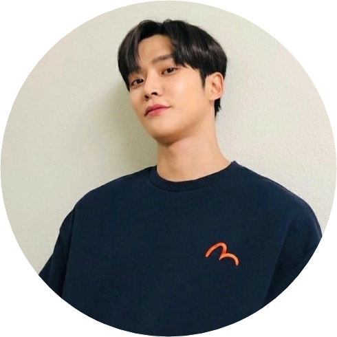 김로운(안무가) image