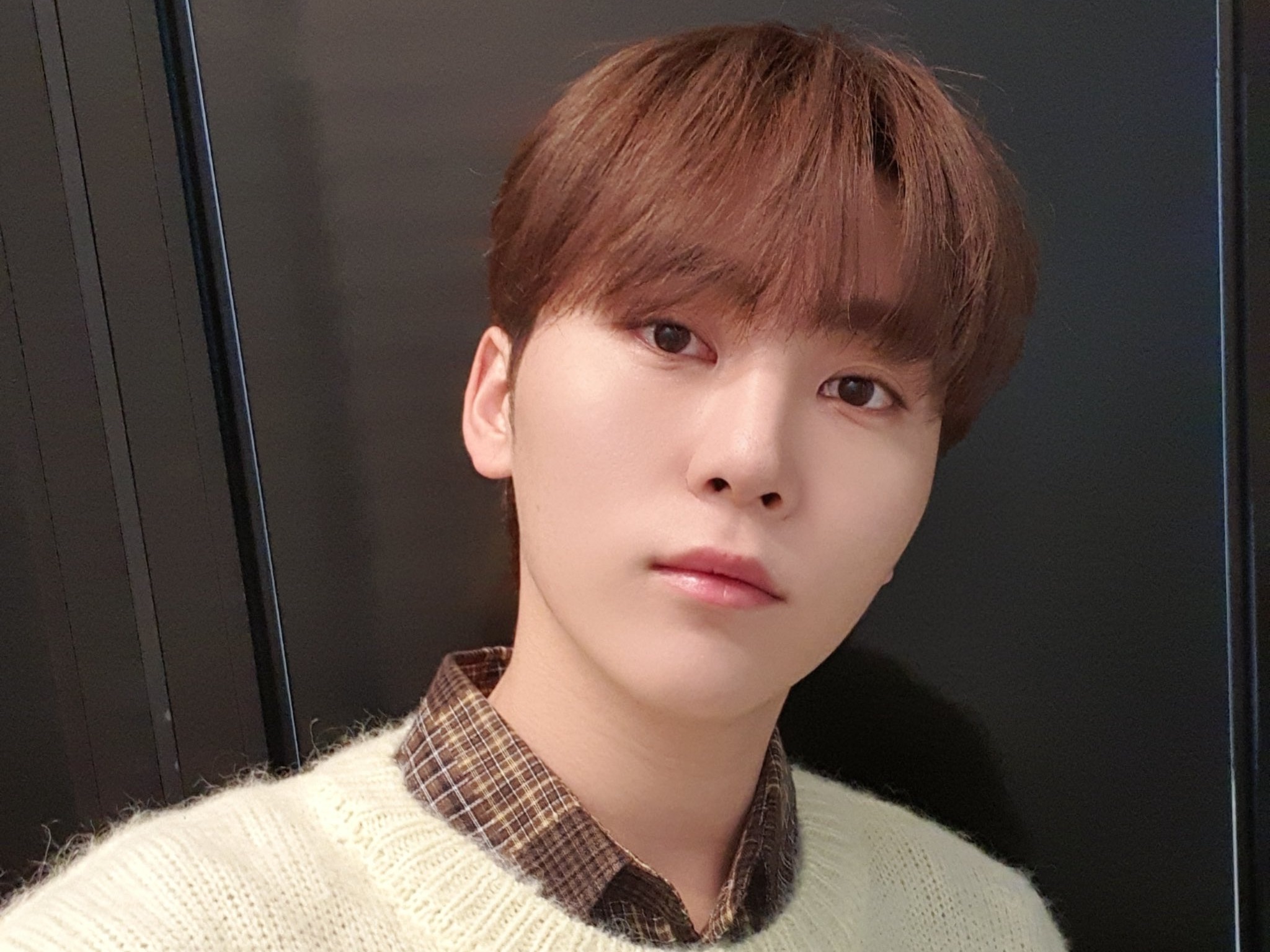 부승관(21) image