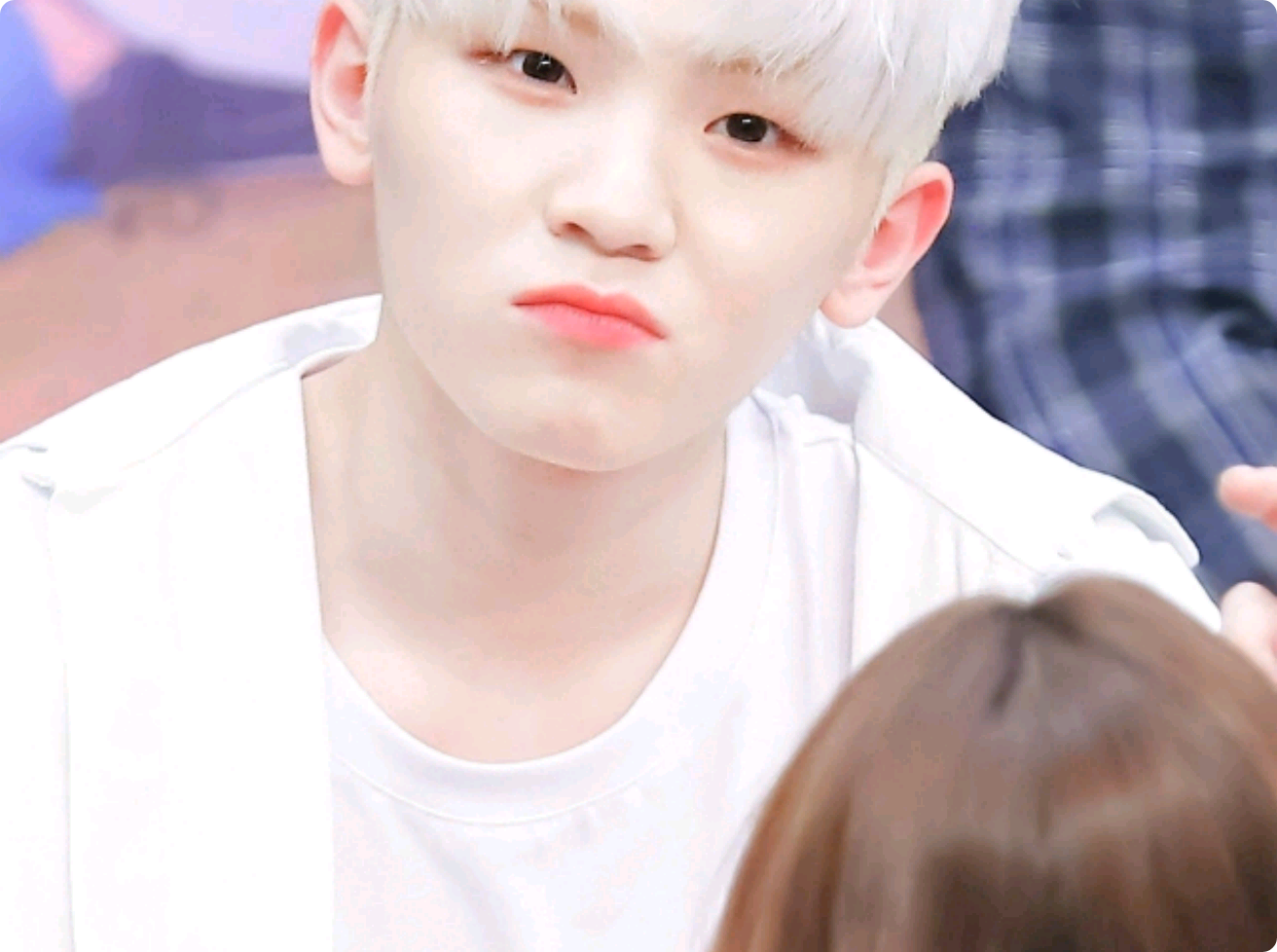 作为你的哥哥，我永远不会感到尴尬。 thumbnail