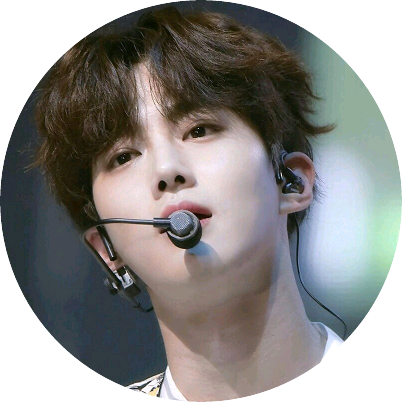 김준면 image