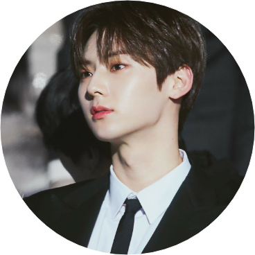 황민현 image