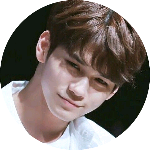 옹성우 image