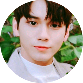 옹성우 image