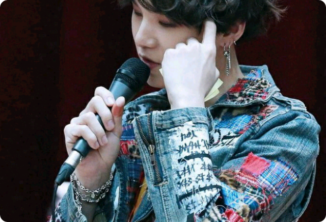 I fell in love with DJ Sugar Oppa from Disco Pang Pang! thumbnail