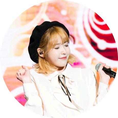 아이유 image