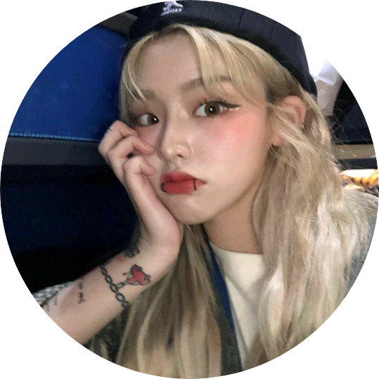박예은 image