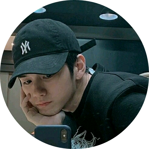 옹성우 image