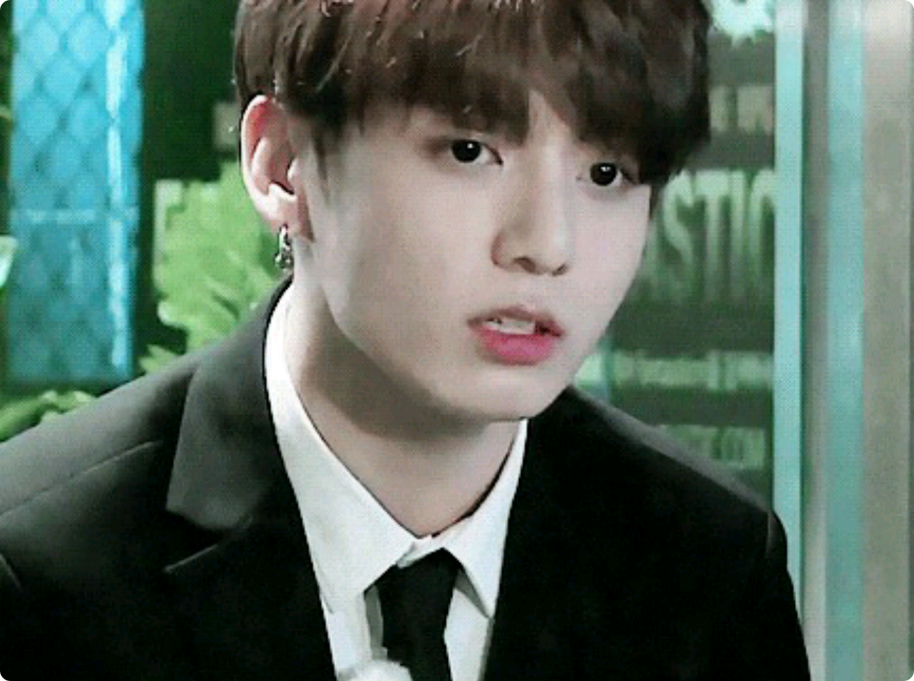 私のグラスを食べた永住生活 thumbnail