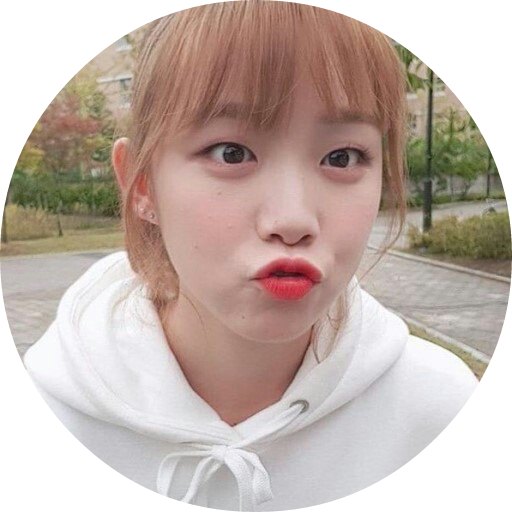 여주 표정 image