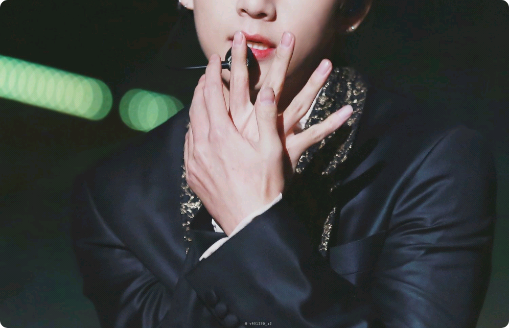 英俊吸血鬼的转世 thumbnail