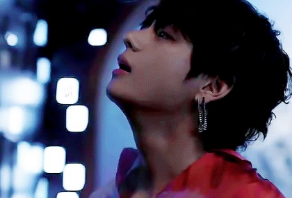 "Hai người chúng ta, những người đã mất tích" thumbnail