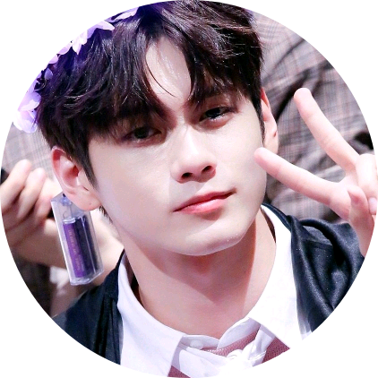 옹성우 image