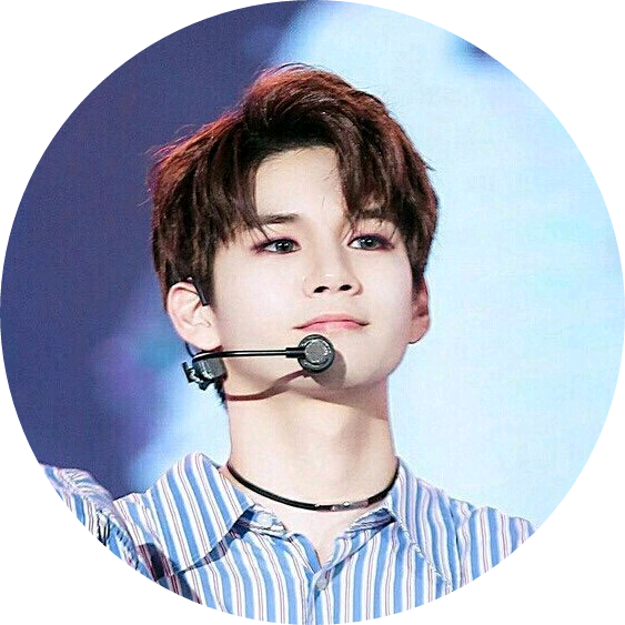 옹성우 image
