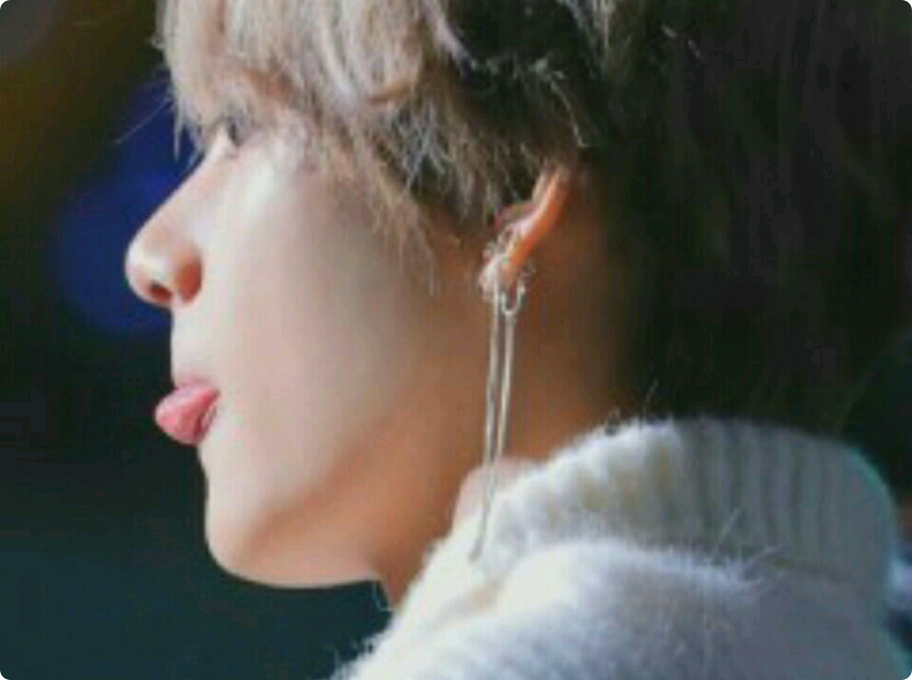 I pushed my senior away. thumbnail