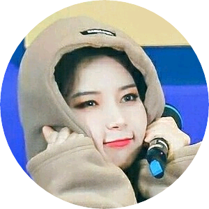 이주빈 image