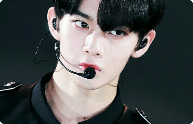 迷惑な政略結婚 thumbnail