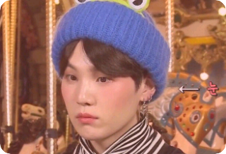 Min Yoongi, manusia setengah binatang, dan Park Yeo-ju, manusia biasa. thumbnail