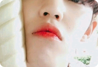 我女朋友是世界排名第一的电脑专家。 thumbnail