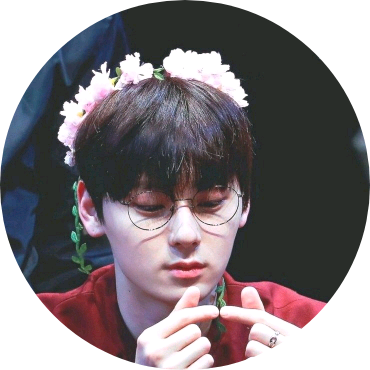 황민현 image