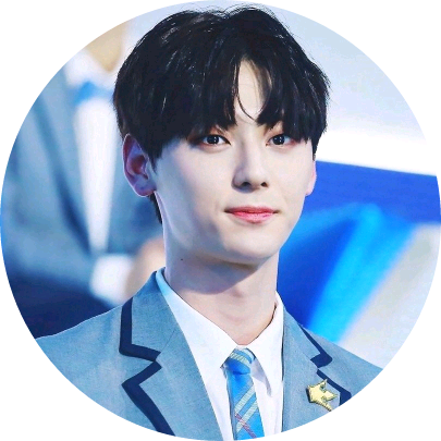 황민현 image