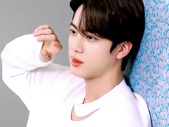 김석진 image