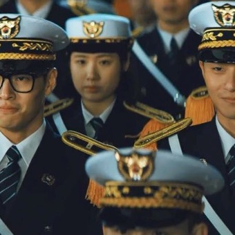 선후배 경찰 image