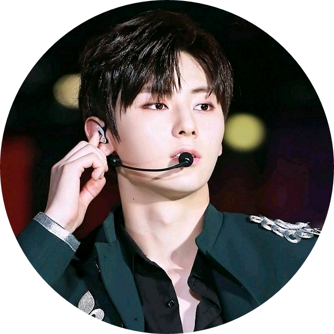 황민현 image