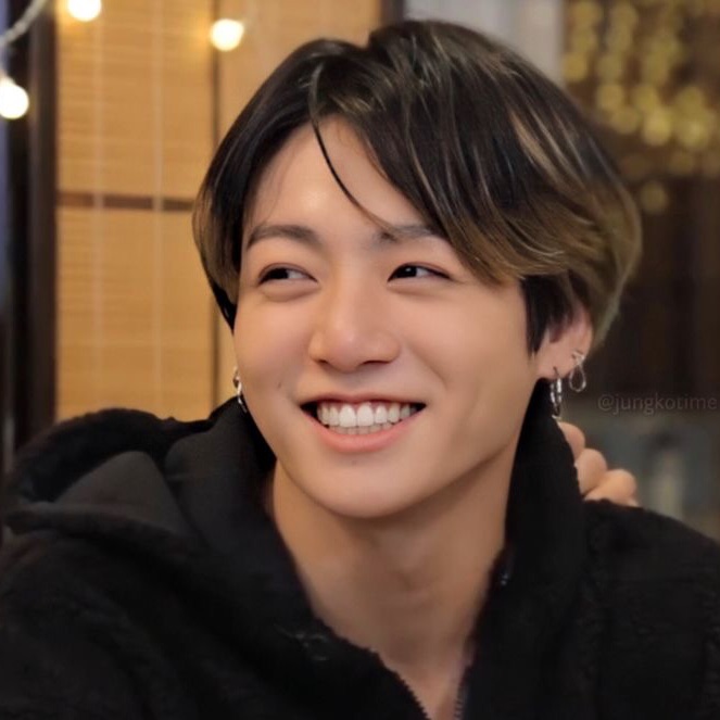 22살 - 전정국 image